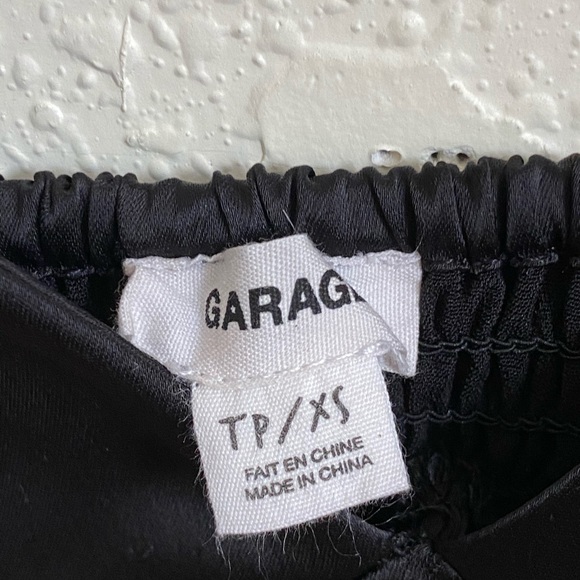 Cute Silk top - Picture 3 of 3